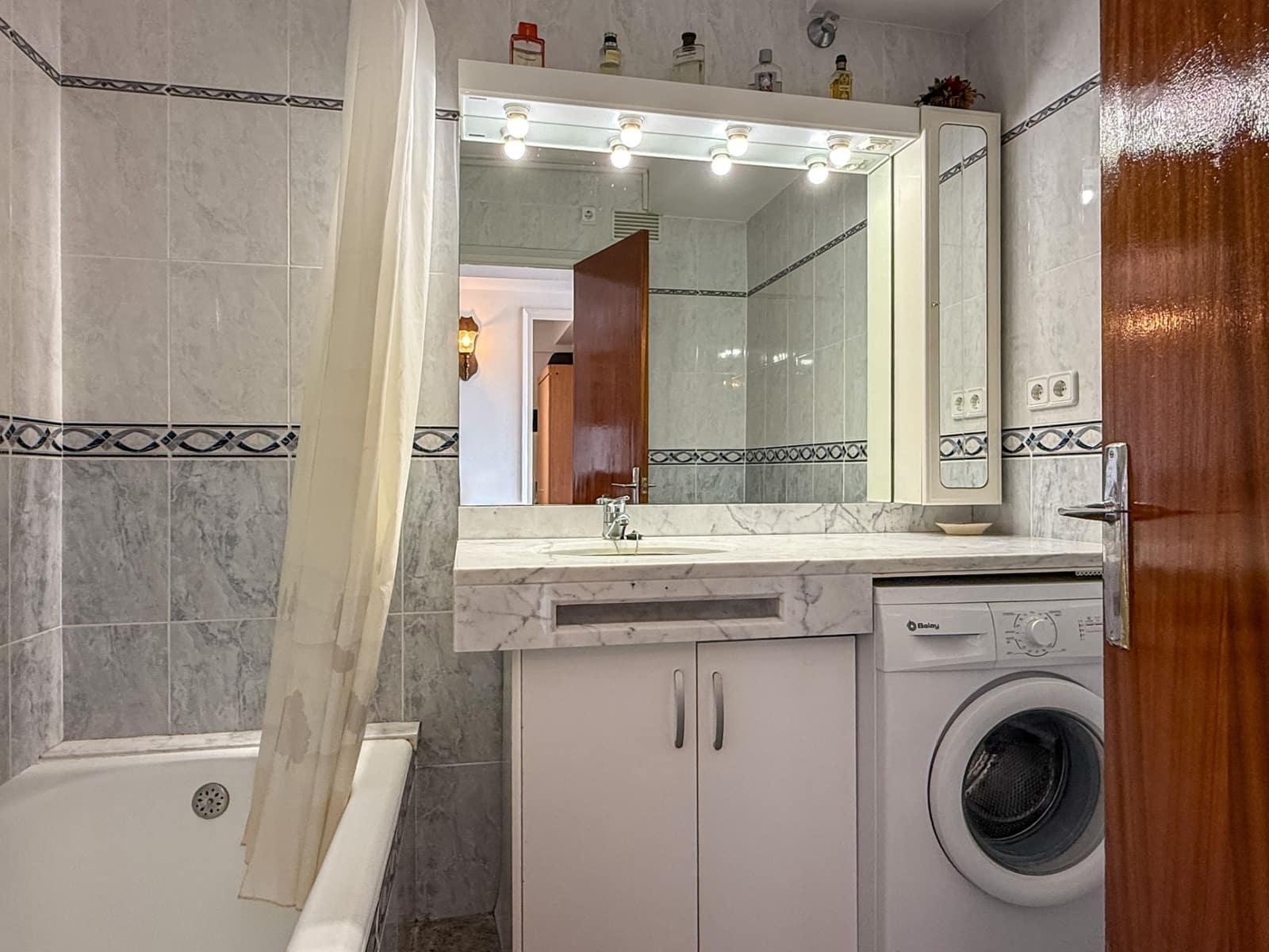 Apartamento de 3 habitaciones en Sant Antoni de Calonge en venta - 188.000 € (Ref: 9402917)