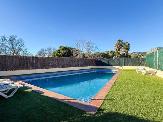 2 soveværelse Lejlighed til salg i Calonge i Sant Antoni med swimmingpool - € 189.000 (Ref: 9508393)