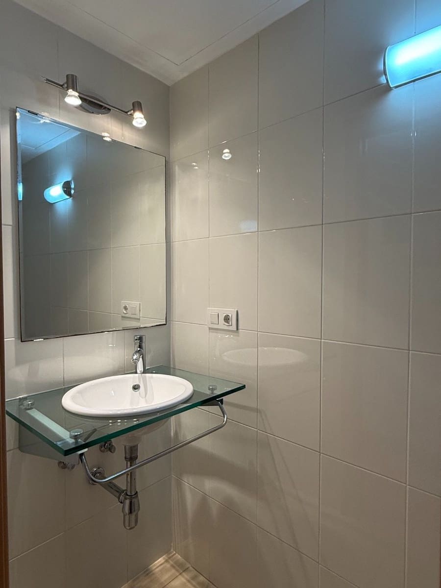 2 soveværelse Byhus til leje i Palamos med swimmingpool garage - € 962 (Ref: 9523980)