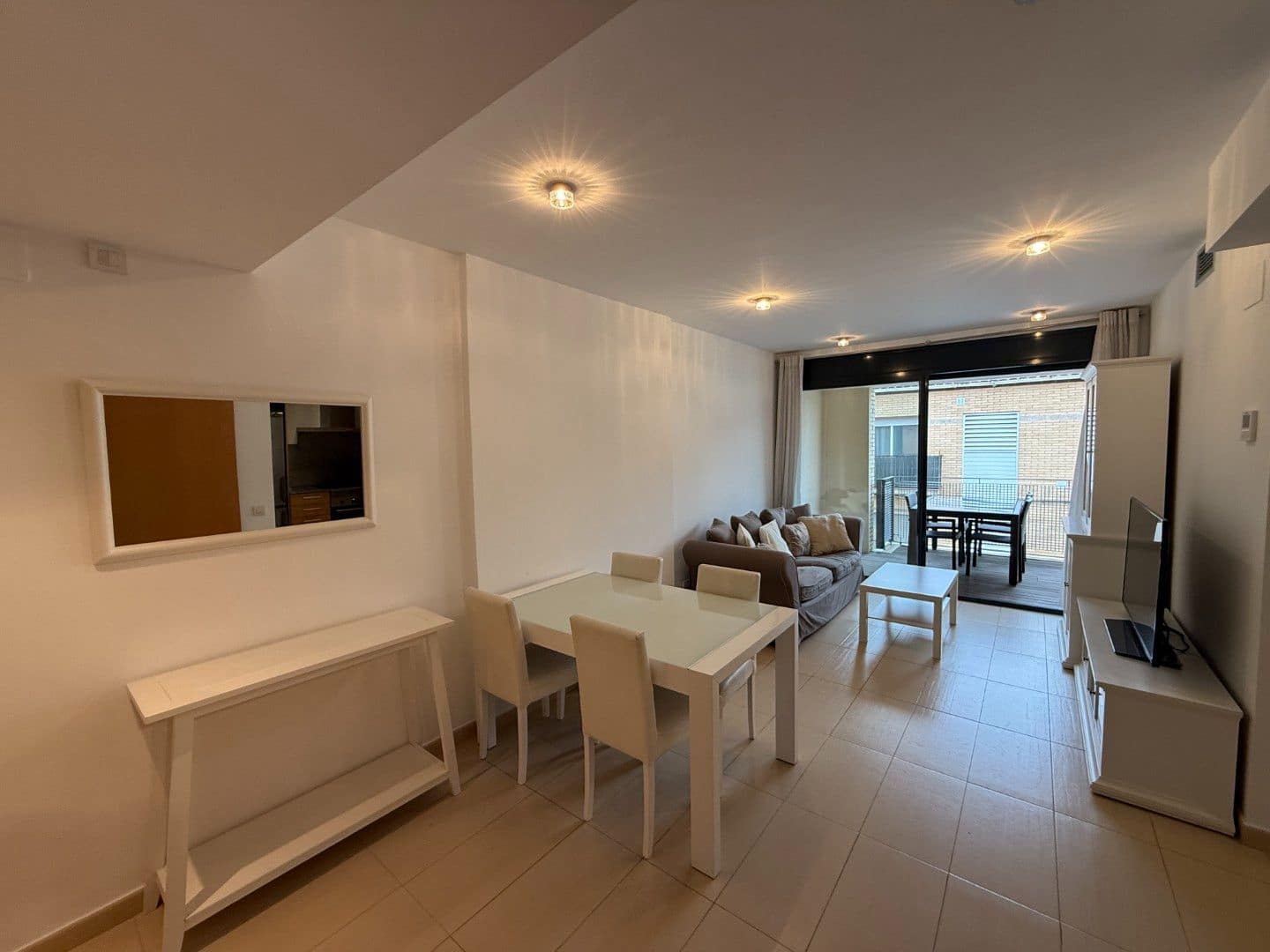 2 soveværelse Byhus til leje i Palamos med swimmingpool garage - € 962 (Ref: 9523980)