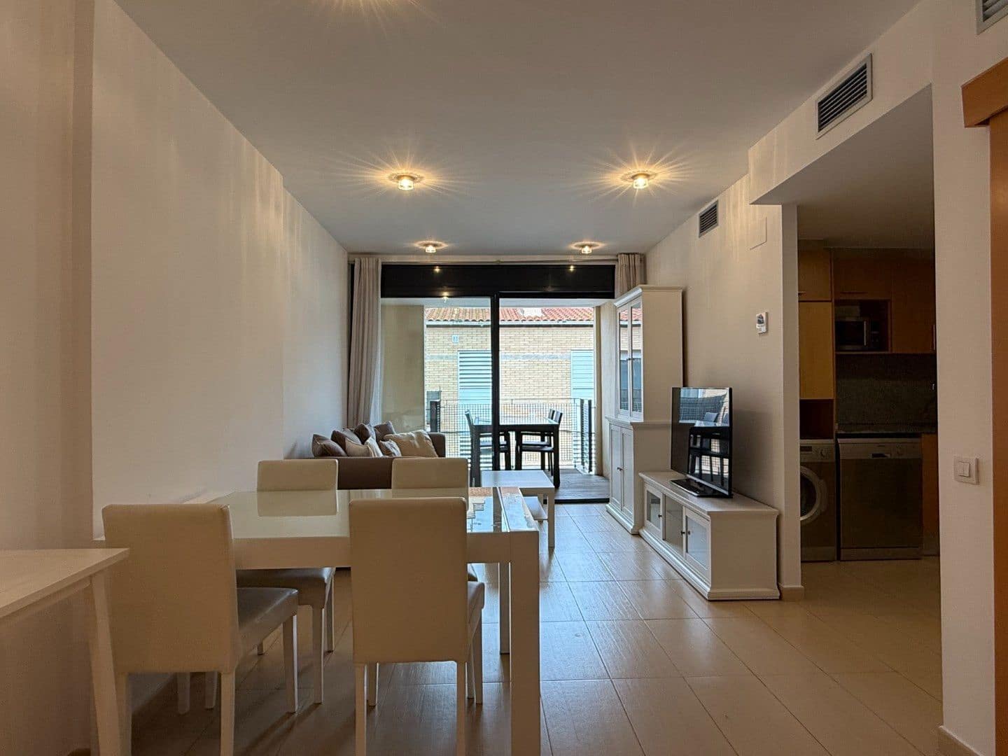 2 soveværelse Byhus til leje i Palamos med swimmingpool garage - € 962 (Ref: 9523980)