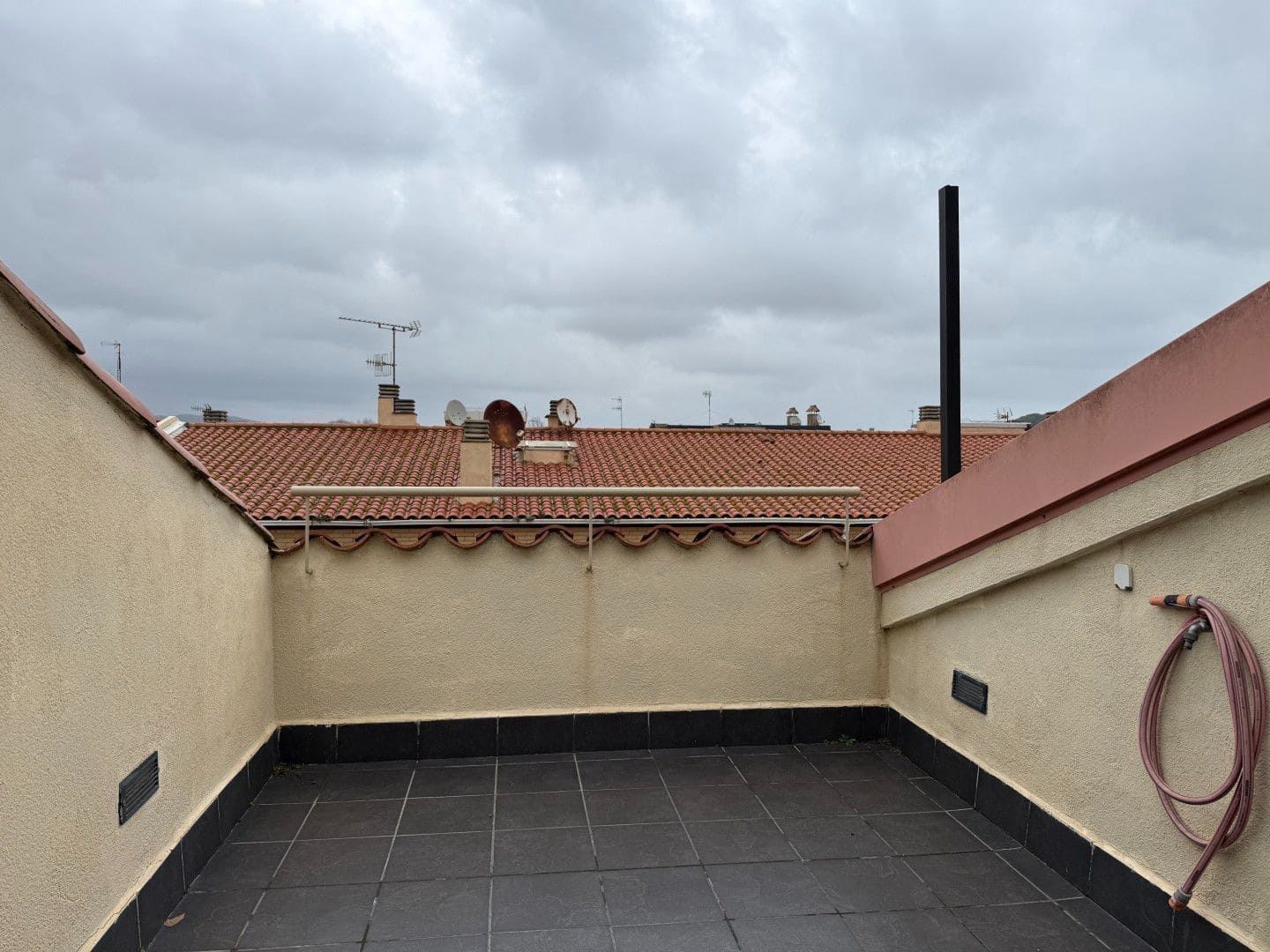 2 soveværelse Byhus til leje i Palamos med swimmingpool garage - € 962 (Ref: 9523980)