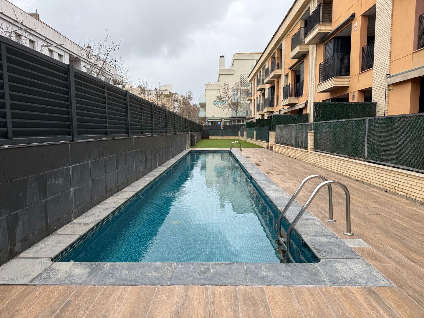 2 soveværelse Byhus til leje i Palamos med swimmingpool garage - € 962 (Ref: 9523980)