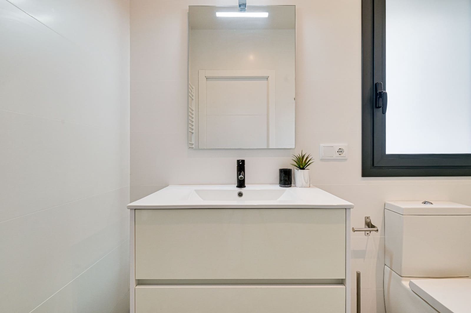 4 bedroom Villa for sale in Santa Cristina d'Aro with pool - € 599,000 (Ref: 9550839)