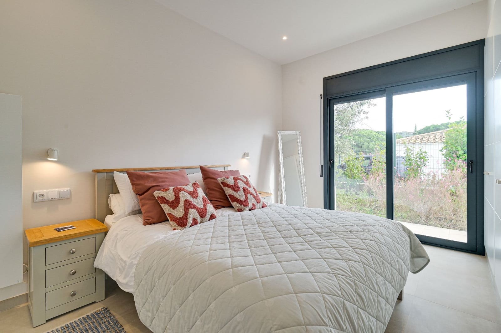 4 bedroom Villa for sale in Santa Cristina d'Aro with pool - € 599,000 (Ref: 9550839)