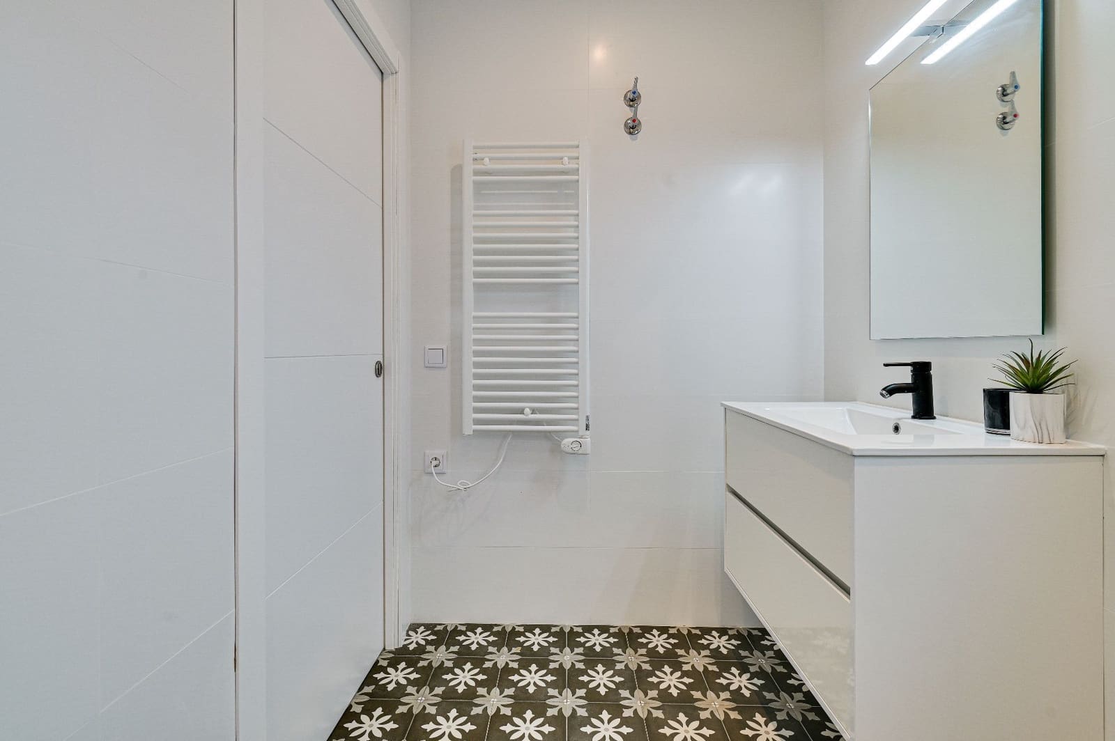 4 bedroom Villa for sale in Santa Cristina d'Aro with pool - € 599,000 (Ref: 9550839)