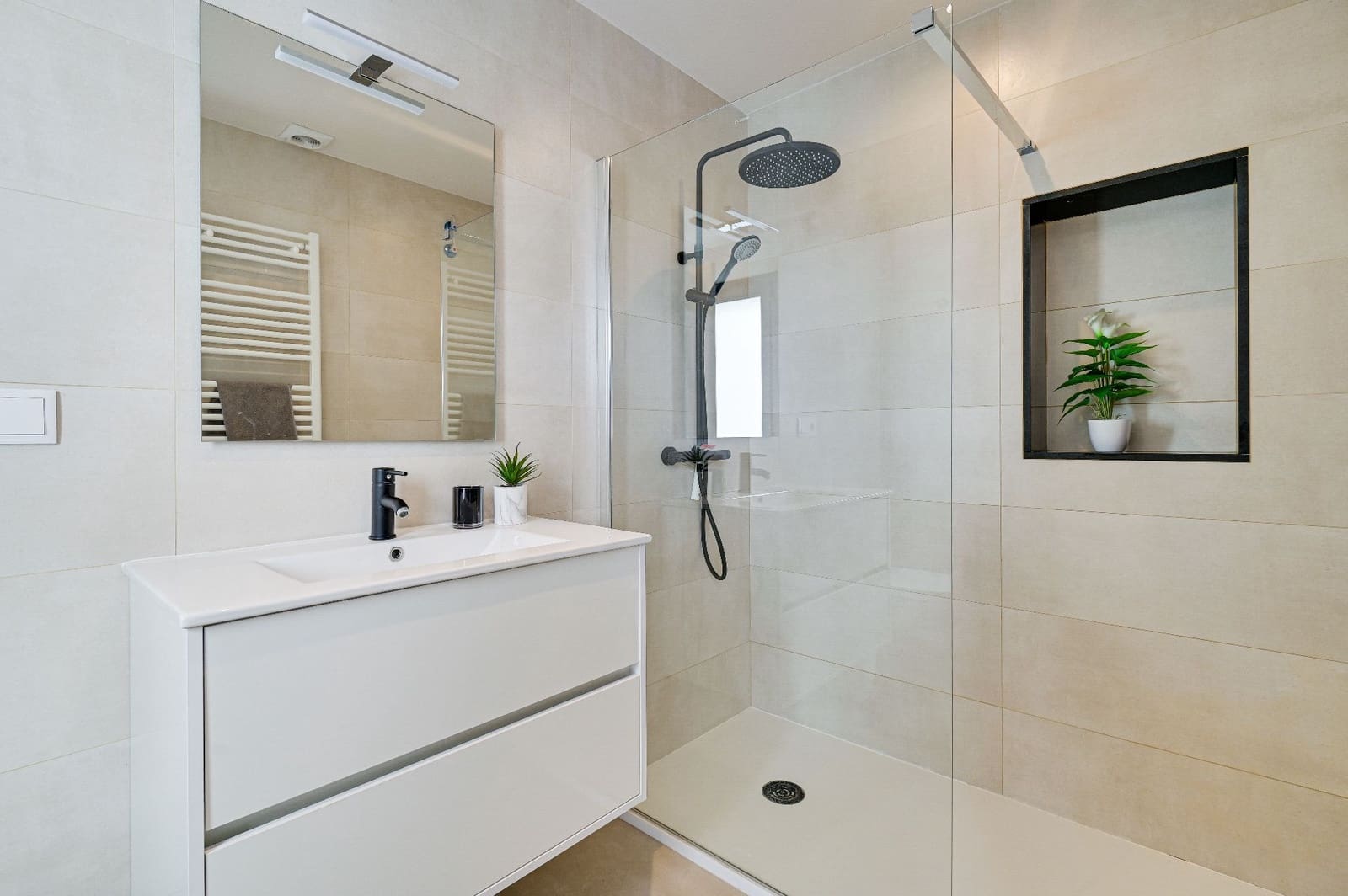 4 bedroom Villa for sale in Santa Cristina d'Aro with pool - € 599,000 (Ref: 9550839)