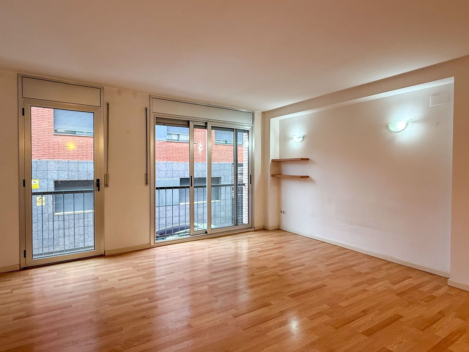 2 slaapkamer Appartement te koop in Calonge i Sant Antoni met garage - € 150.000 (Ref: 9660821)