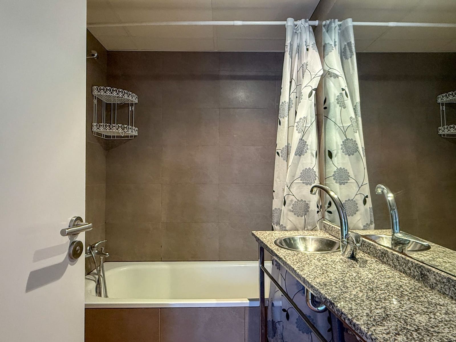 2 slaapkamer Appartement te koop in Calonge i Sant Antoni met garage - € 150.000 (Ref: 9660821)