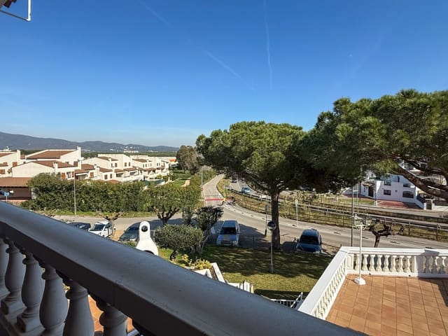 2 soveværelse Semi-Rækkehus til salg i Sant Antoni de Calonge, Calonge i Sant Antoni med swimmingpool - € 372.000 (Ref: 9698132)