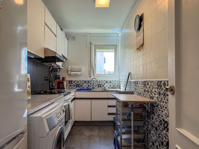 2 bedroom Apartment for sale in Platja d'Aro, Castell-Platja d'Aro with pool - € 330,000 (Ref: 9719504)