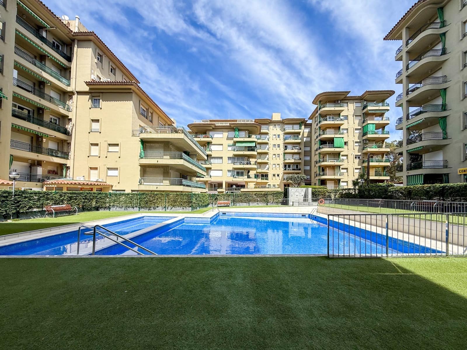 2 soverom Leilighet til salgs i Platja d'Aro med svømmebasseng - € 330 000 (Ref: 9719504)