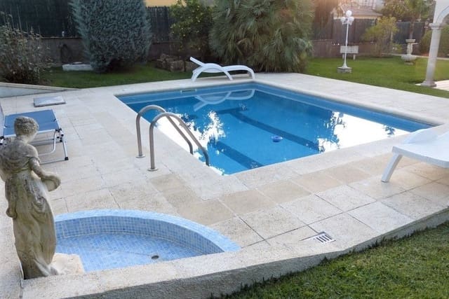 5 quarto Moradia para venda em Calonge i Sant Antoni com piscina garagem - 1 050 000 € (Ref: 9719505)