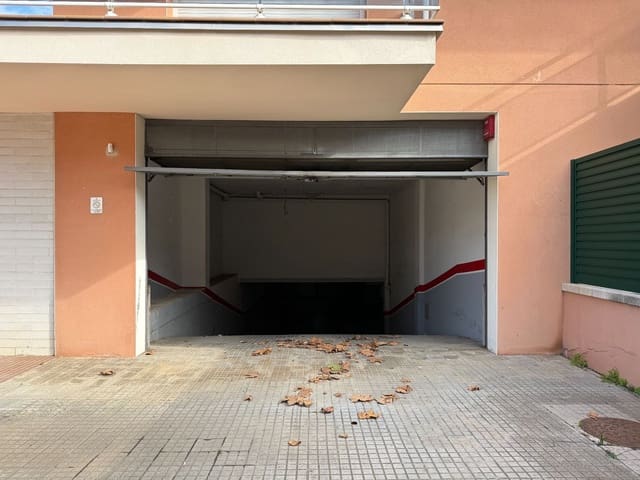 Garage for sale in Sant Antoni de Calonge, Calonge i Sant Antoni - € 24,000 (Ref: 9726356)