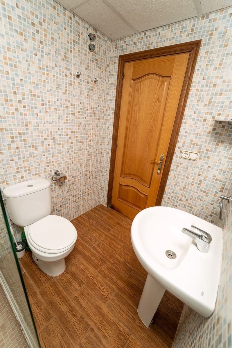 4 bedroom Villa for sale in Sant Antoni de Calonge with pool garage - € 550,000 (Ref: 9726359)