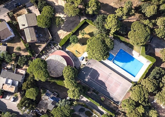 4 slaapkamer Villa te koop in Sant Antoni de Calonge, Calonge i Sant Antoni met zwembad garage - € 550.000 (Ref: 9726359)