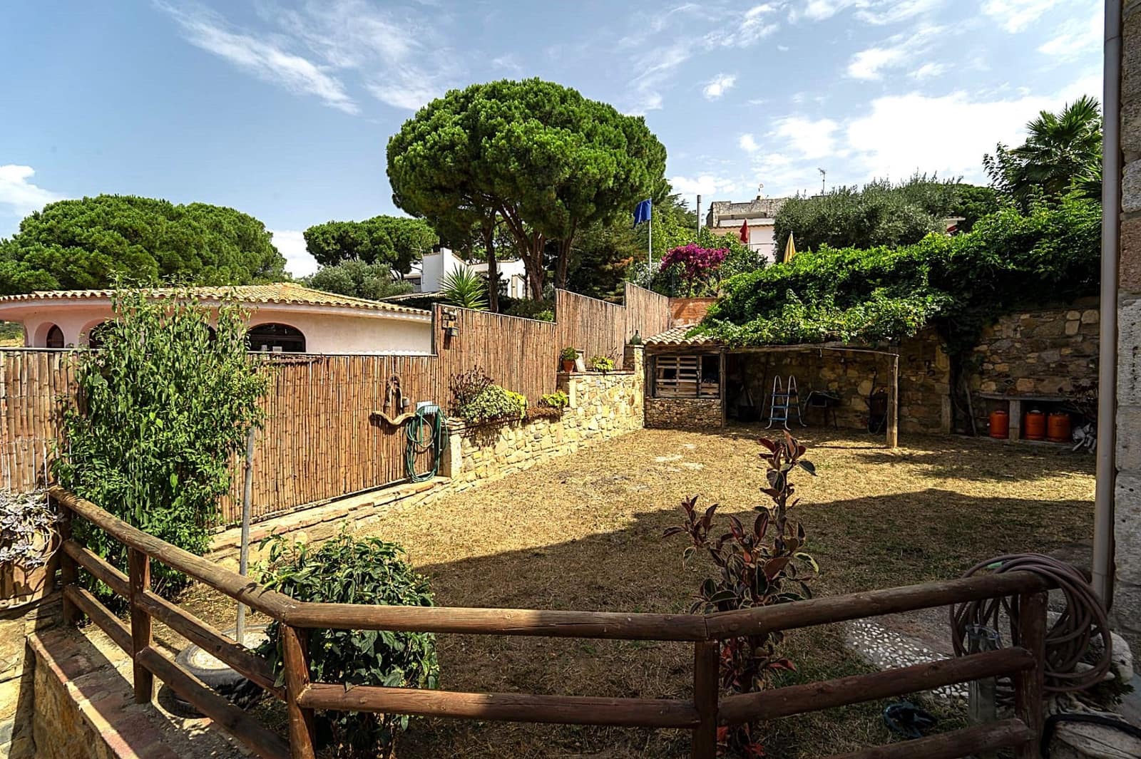 4 bedroom Villa for sale in Sant Antoni de Calonge with pool garage - € 550,000 (Ref: 9726359)