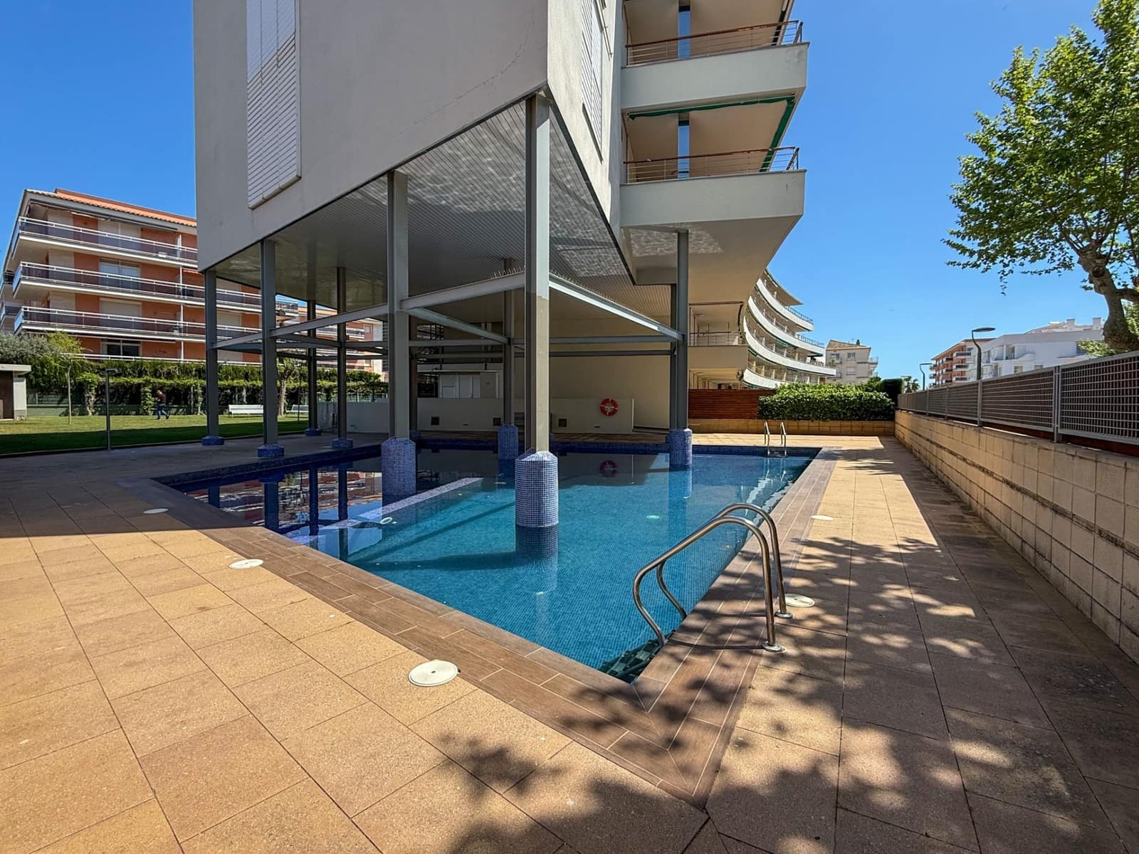 Apartamento de 3 habitaciones en Sant Antoni de Calonge en venta con piscina - 375.000 € (Ref: 9806101)