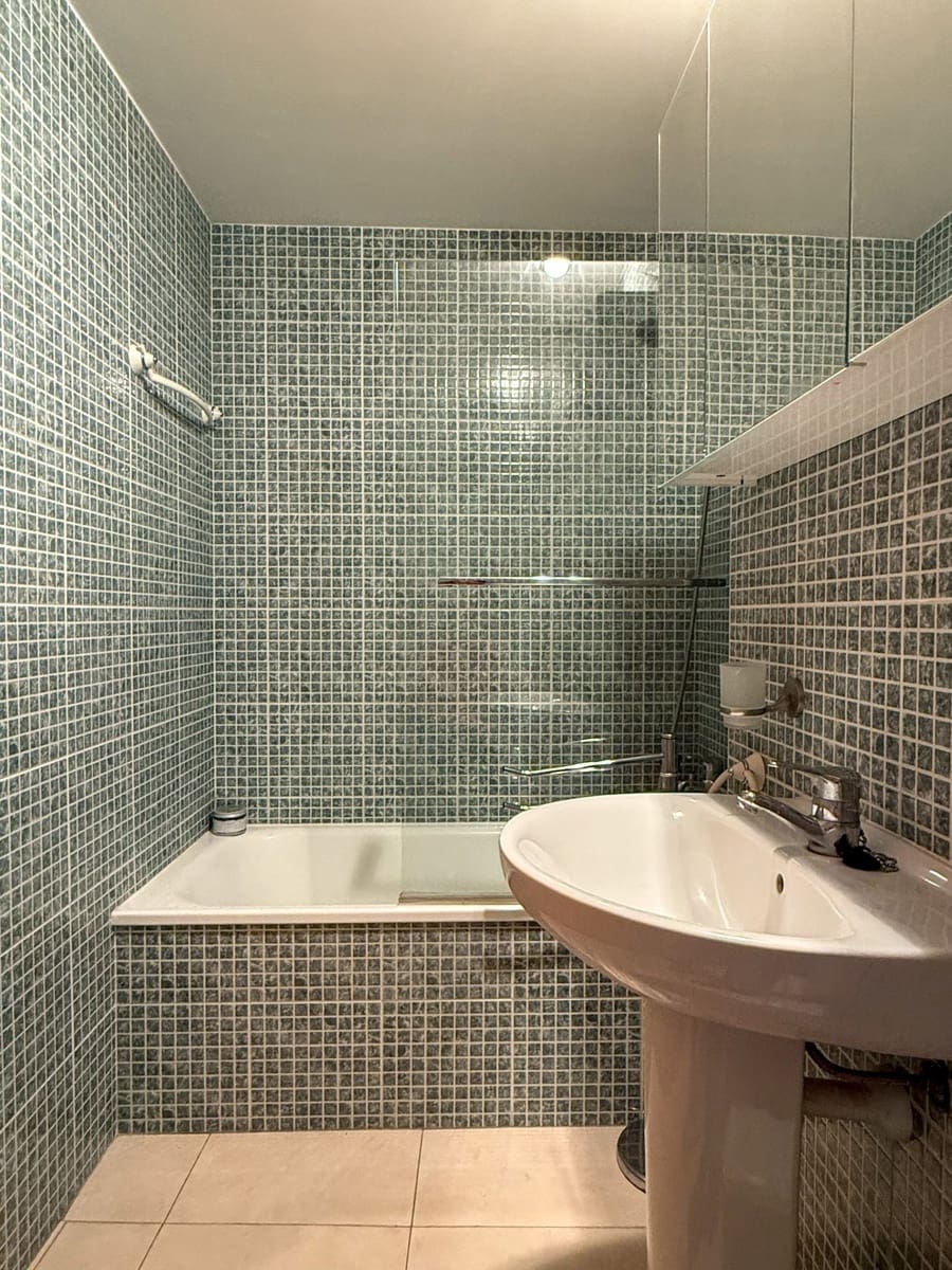 Apartamento de 3 habitaciones en Sant Antoni de Calonge en venta con piscina - 375.000 € (Ref: 9806101)