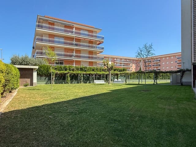 Apartamento de 3 habitaciones en Sant Antoni de Calonge, Calonge i Sant Antoni en venta con piscina - 375.000 € (Ref: 9806101)