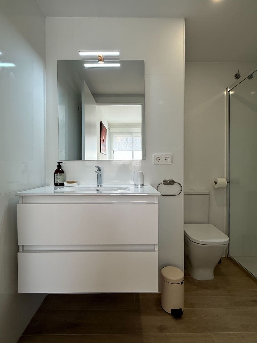Apartamento de 3 habitaciones en Sant Antoni de Calonge en alquiler con piscina garaje - 3.500 € (Ref: 9811220)