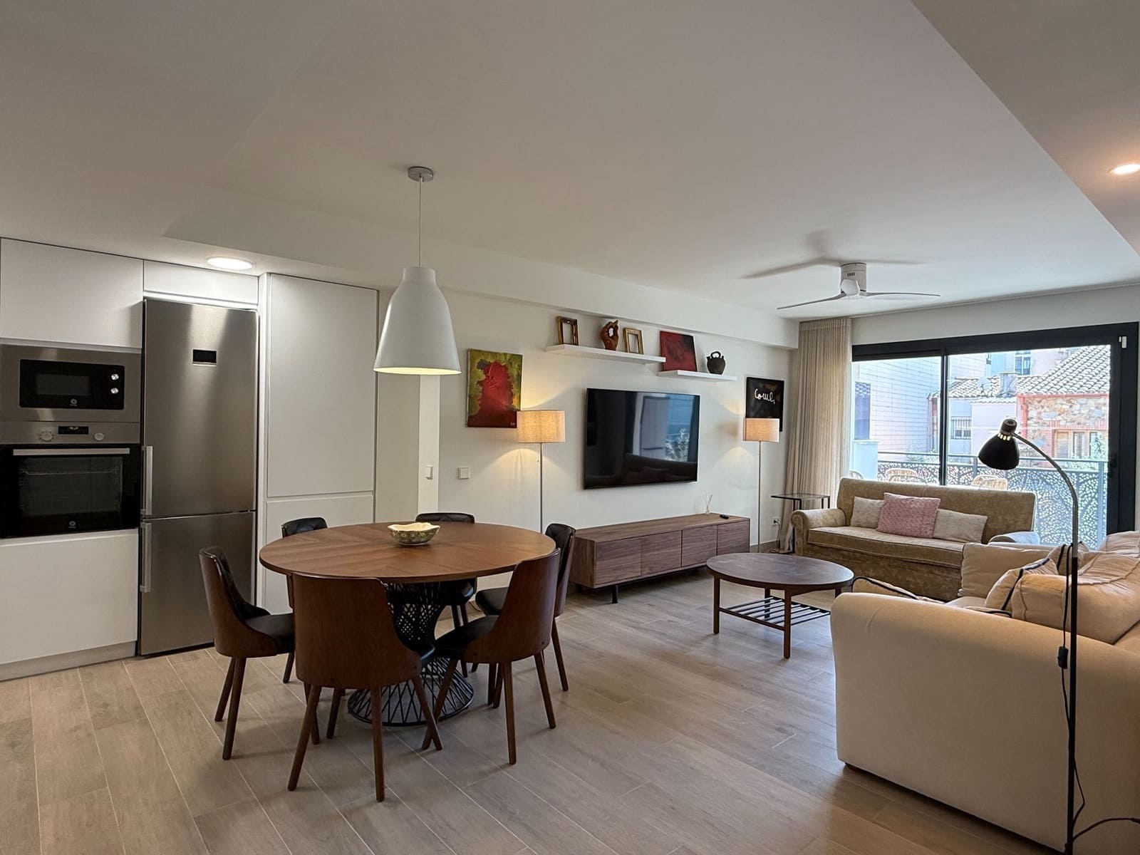 Apartamento de 3 habitaciones en Sant Antoni de Calonge en alquiler con piscina garaje - 3.500 € (Ref: 9811220)