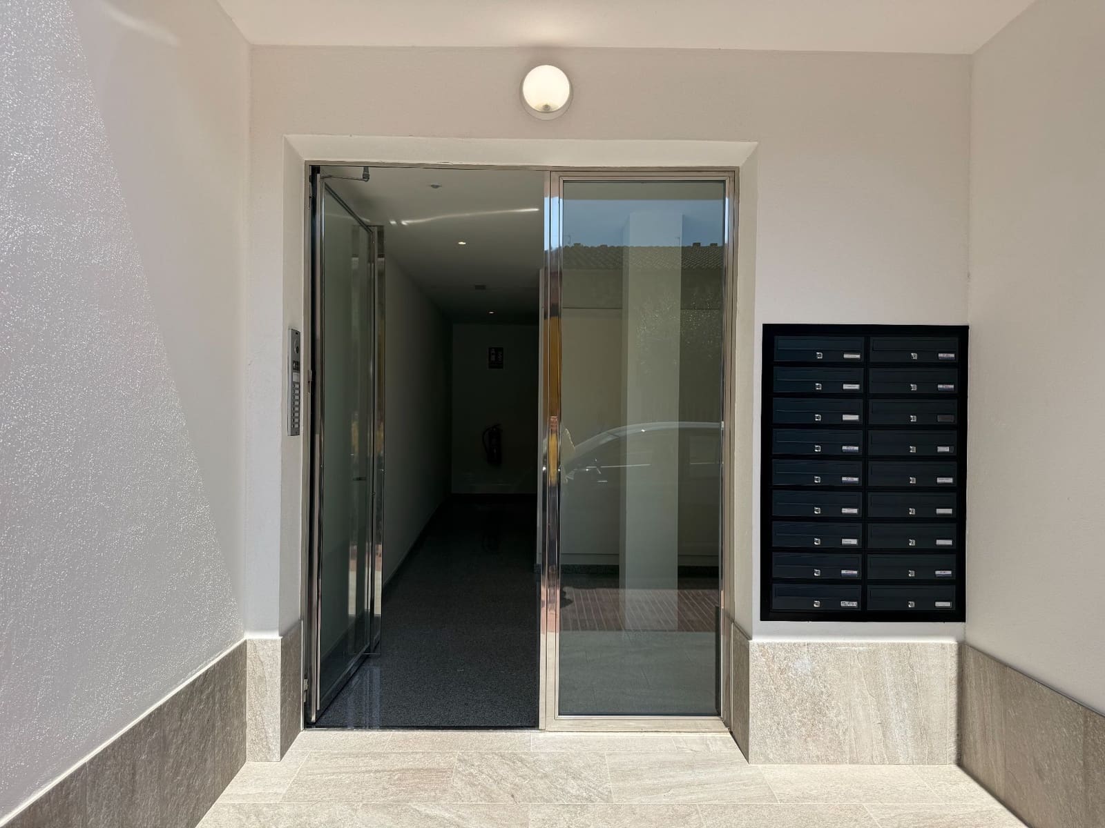 Apartamento de 3 habitaciones en Sant Antoni de Calonge en alquiler con piscina garaje - 3.500 € (Ref: 9811220)