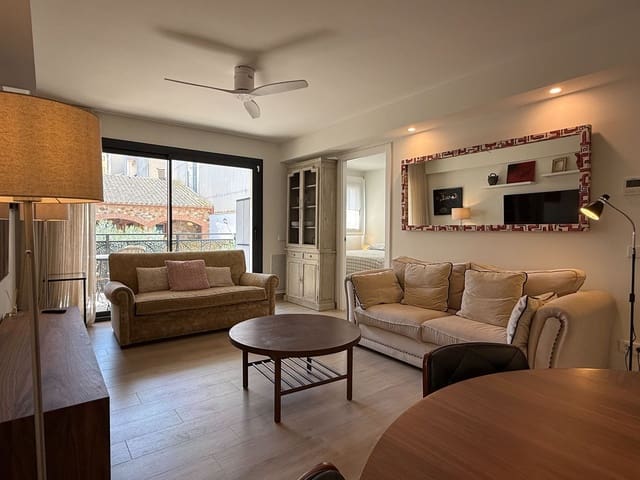 Apartamento de 3 habitaciones en Sant Antoni de Calonge, Calonge i Sant Antoni en alquiler con piscina garaje - 3.500 € (Ref: 9811220)