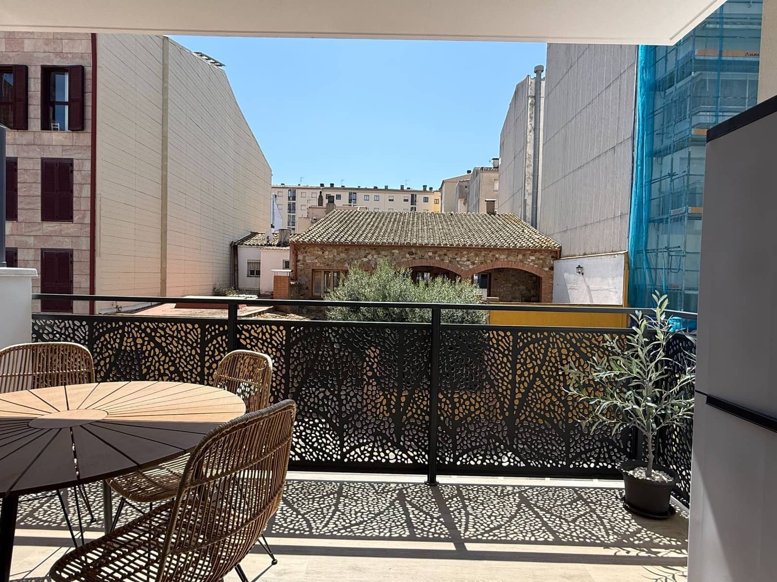 Apartamento de 3 habitaciones en Sant Antoni de Calonge en alquiler con piscina garaje - 3.500 € (Ref: 9811220)