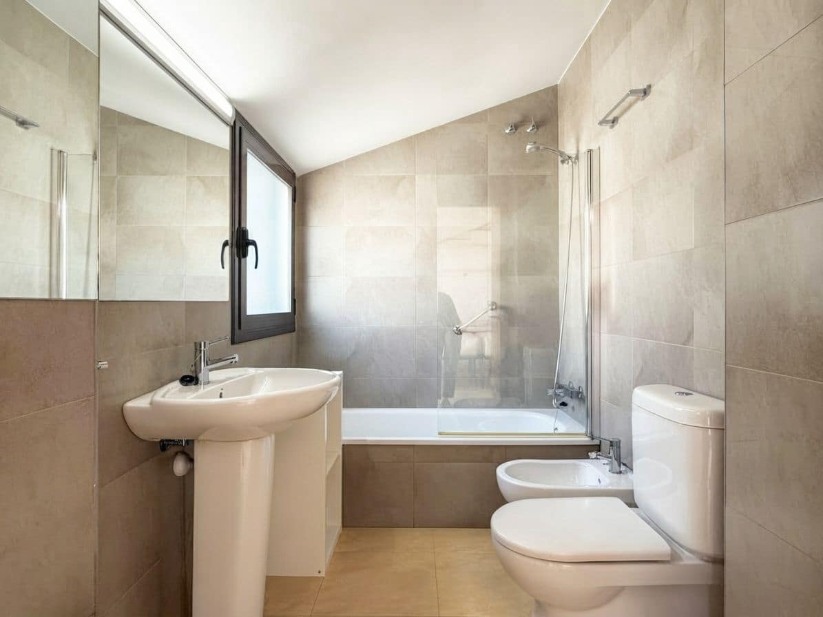 3 bedroom Townhouse for sale in Palamos - € 330,000 (Ref: 9884012)