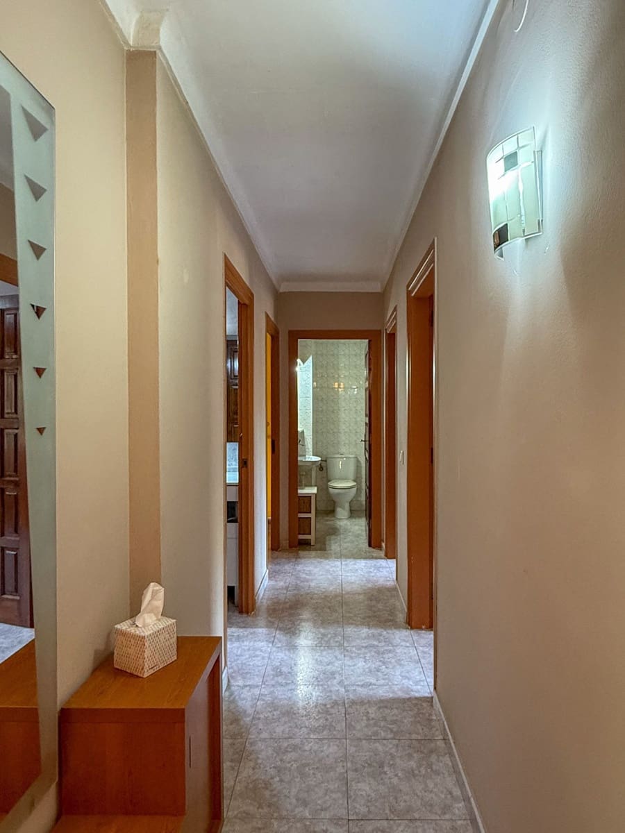 3 bedroom Apartment for rent in Sant Antoni de Calonge - € 820 (Ref: 9930086)