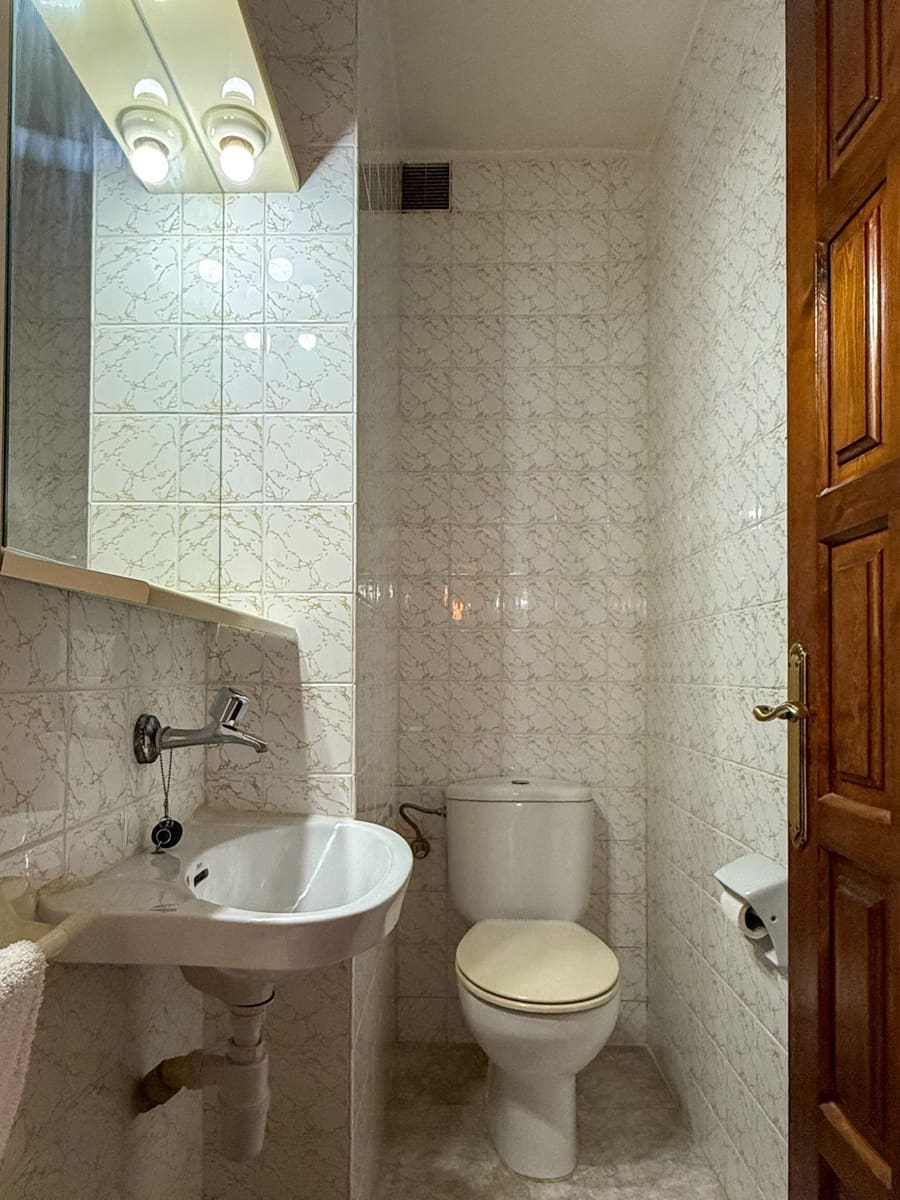 3 bedroom Apartment for rent in Sant Antoni de Calonge - € 820 (Ref: 9930086)