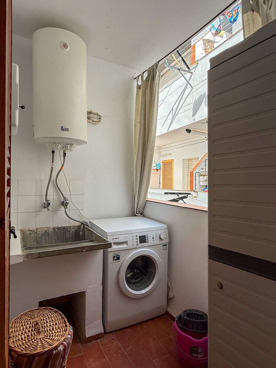 3 bedroom Apartment for rent in Sant Antoni de Calonge - € 820 (Ref: 9930086)