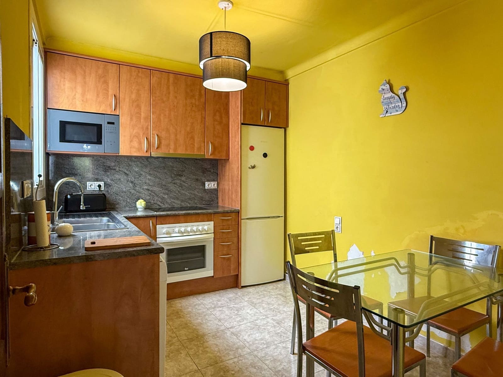 3 bedroom Apartment for rent in Sant Antoni de Calonge - € 820 (Ref: 9930086)
