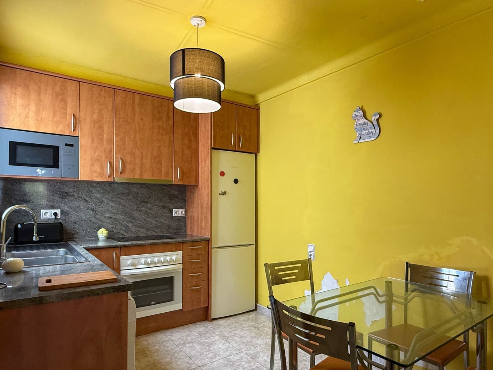 3 bedroom Apartment for rent in Sant Antoni de Calonge - € 820 (Ref: 9930086)