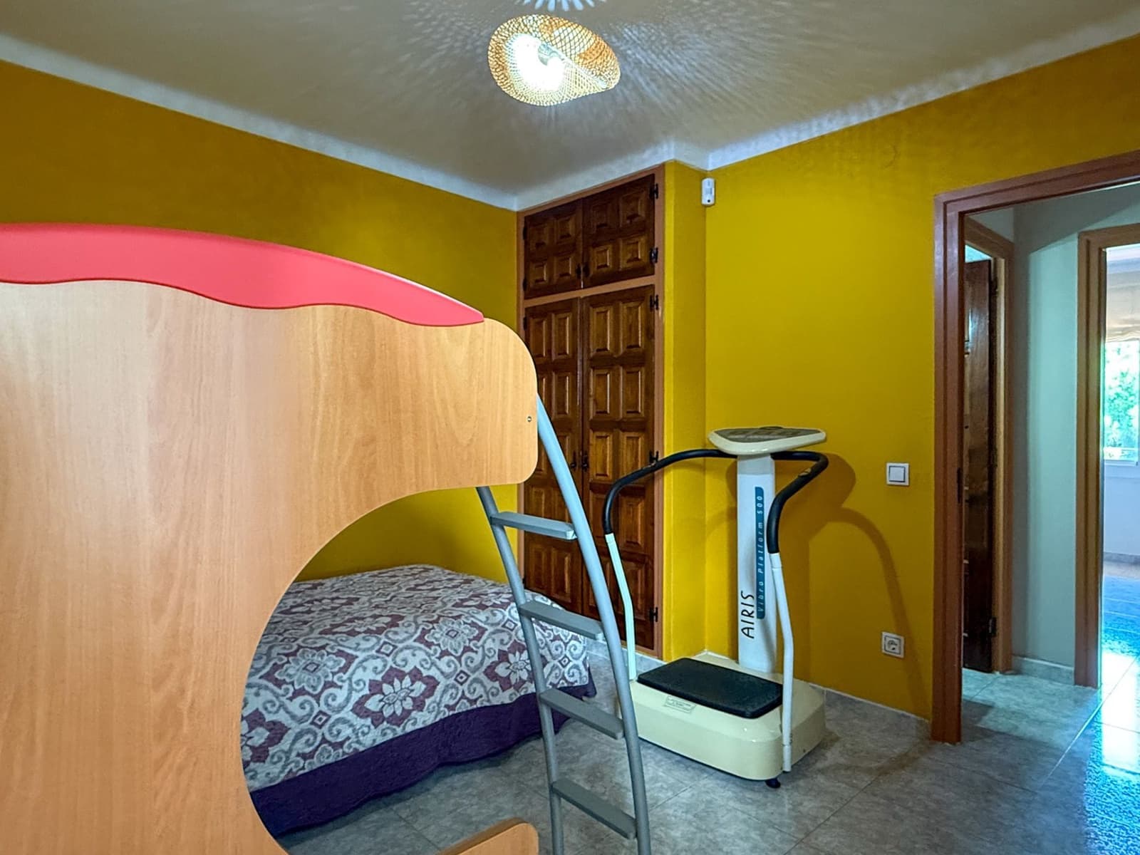 3 bedroom Apartment for rent in Sant Antoni de Calonge - € 820 (Ref: 9930086)