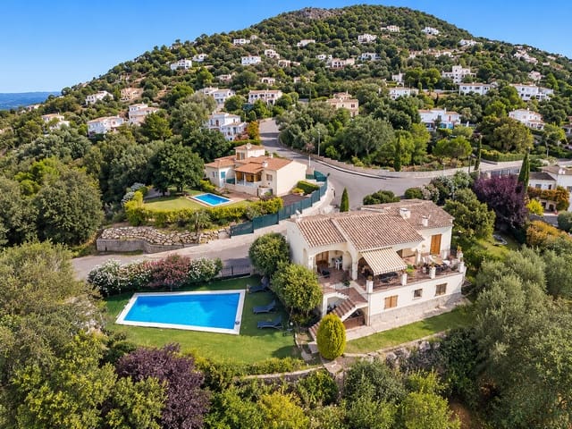 5 soverom Villa til salgs i Calonge i Sant Antoni med svømmebasseng garasje - € 590 000 (Ref: 9943285)