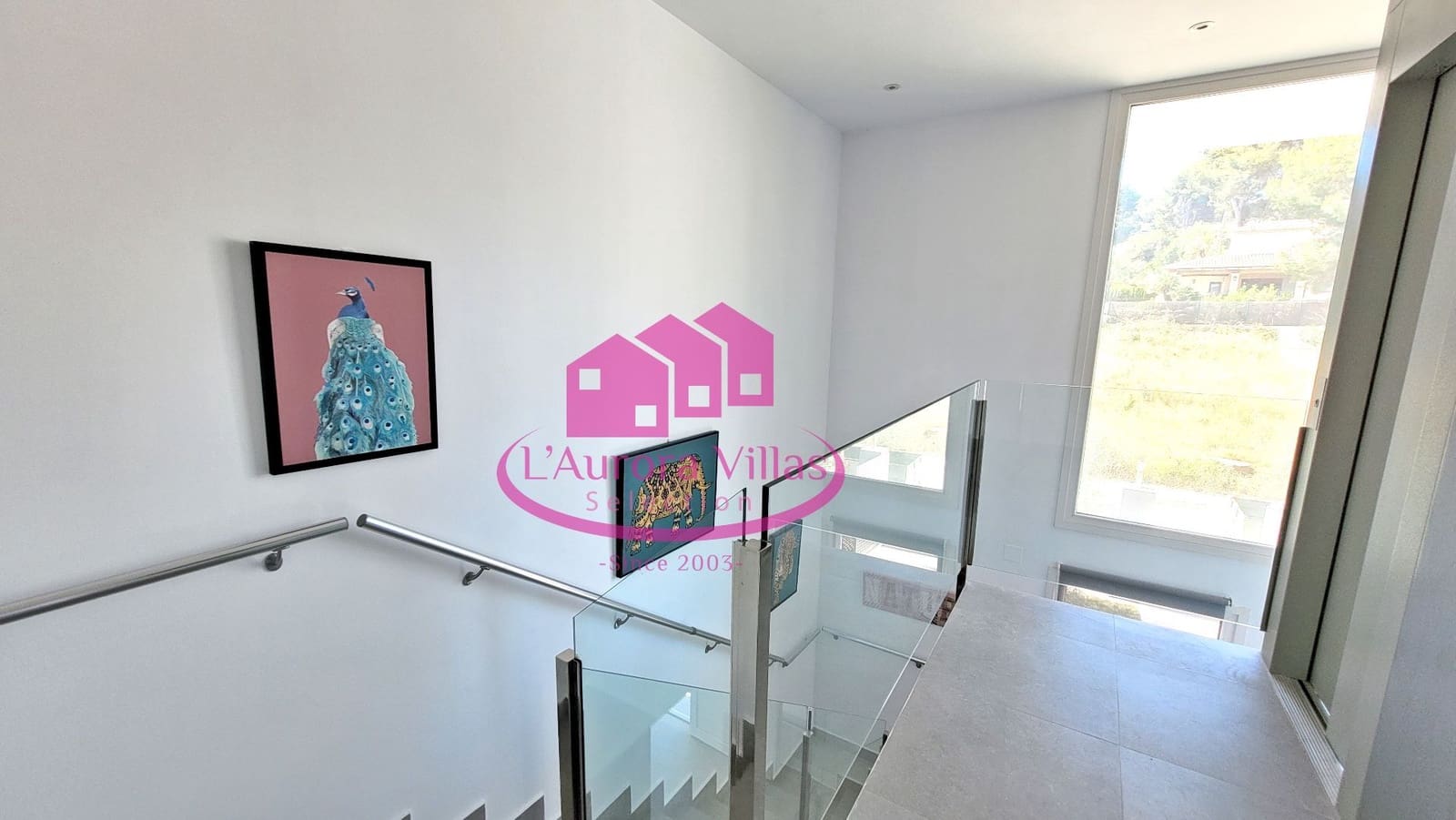 5 bedroom Villa for sale in Arenal with pool garage - € 995,000 (Ref: 6485835)