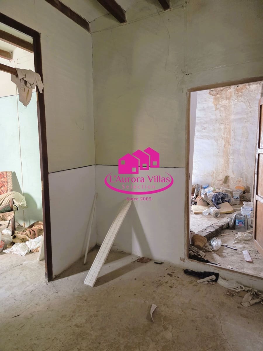 5 makuuhuone Omakotitalo myytävänä paikassa Javea / Xabia - 265 000 € (Ref: 9814526)