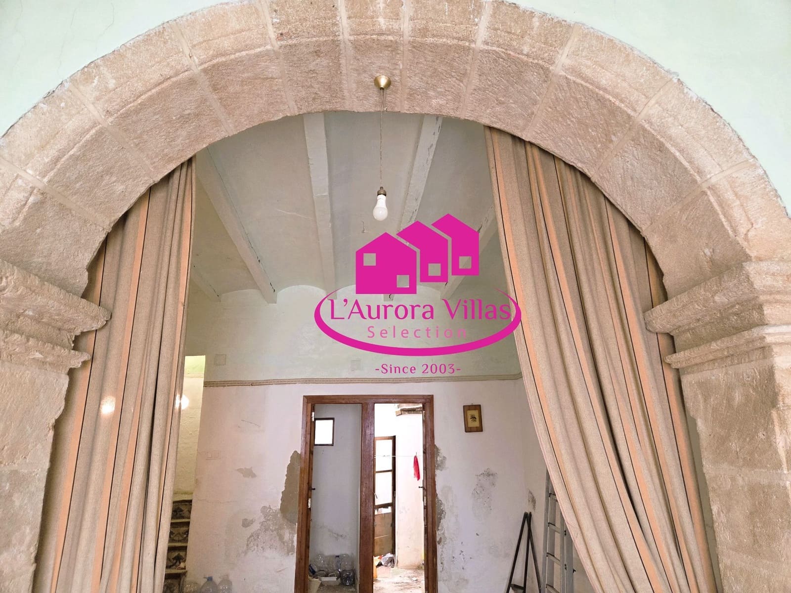 5 makuuhuone Omakotitalo myytävänä paikassa Javea / Xabia - 265 000 € (Ref: 9814526)