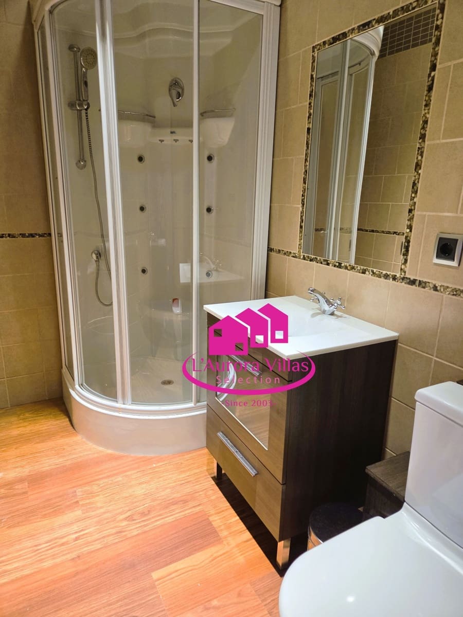 Apartamento de 4 habitaciones en Gata de Gorgos en venta - 179.000 € (Ref: 9814527)