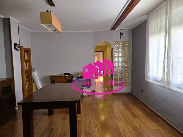 Apartamento de 4 habitaciones en Gata de Gorgos en venta - 179.000 € (Ref: 9814527)