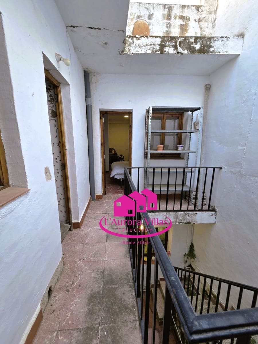 7 slaapkamer Huis te koop in Javea / Xabia - € 349.000 (Ref: 9814528)