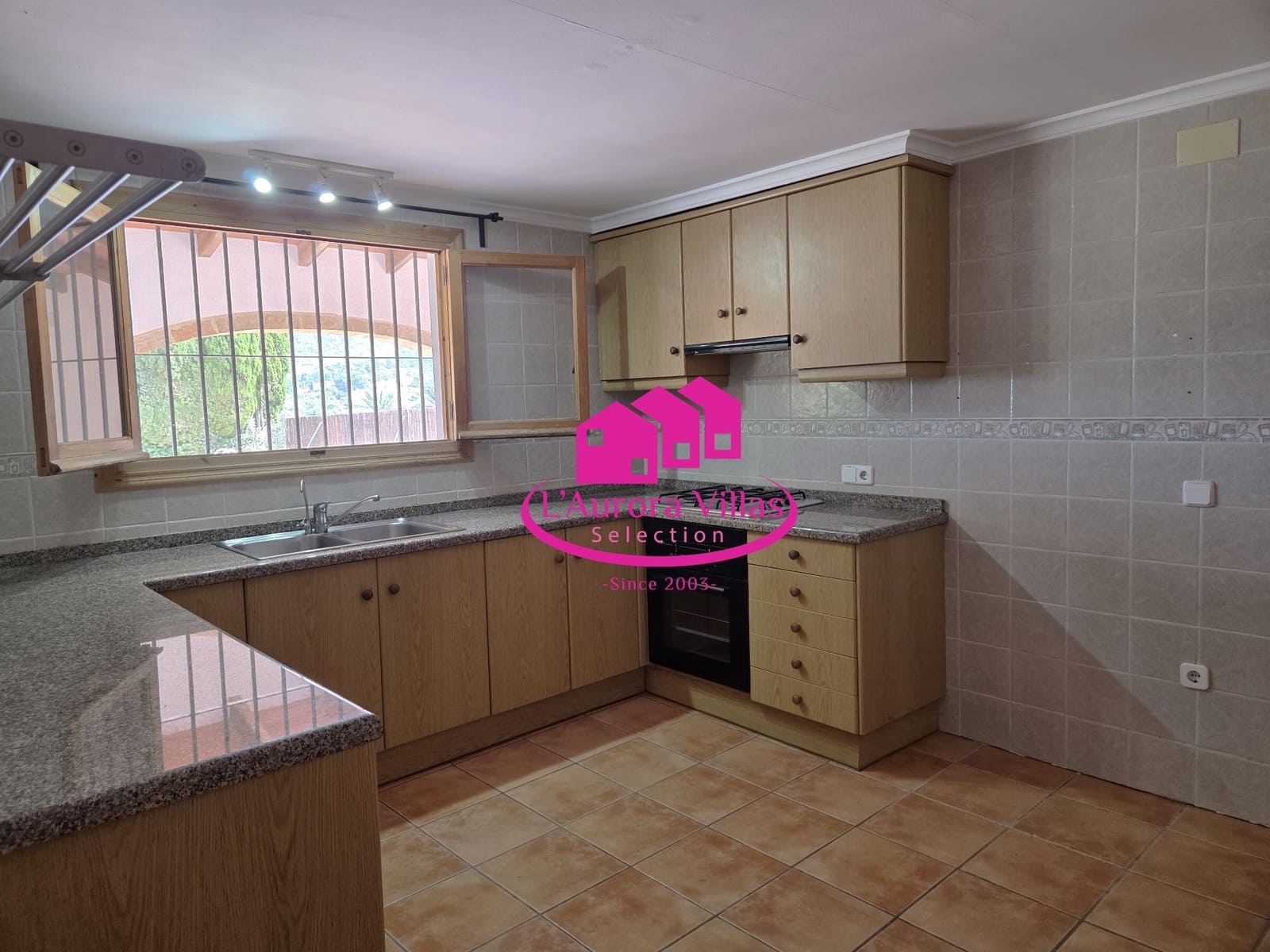 5 sovrum Villa till salu i Javea / Xabia med pool garage - 695 000 € (Ref: 9814530)