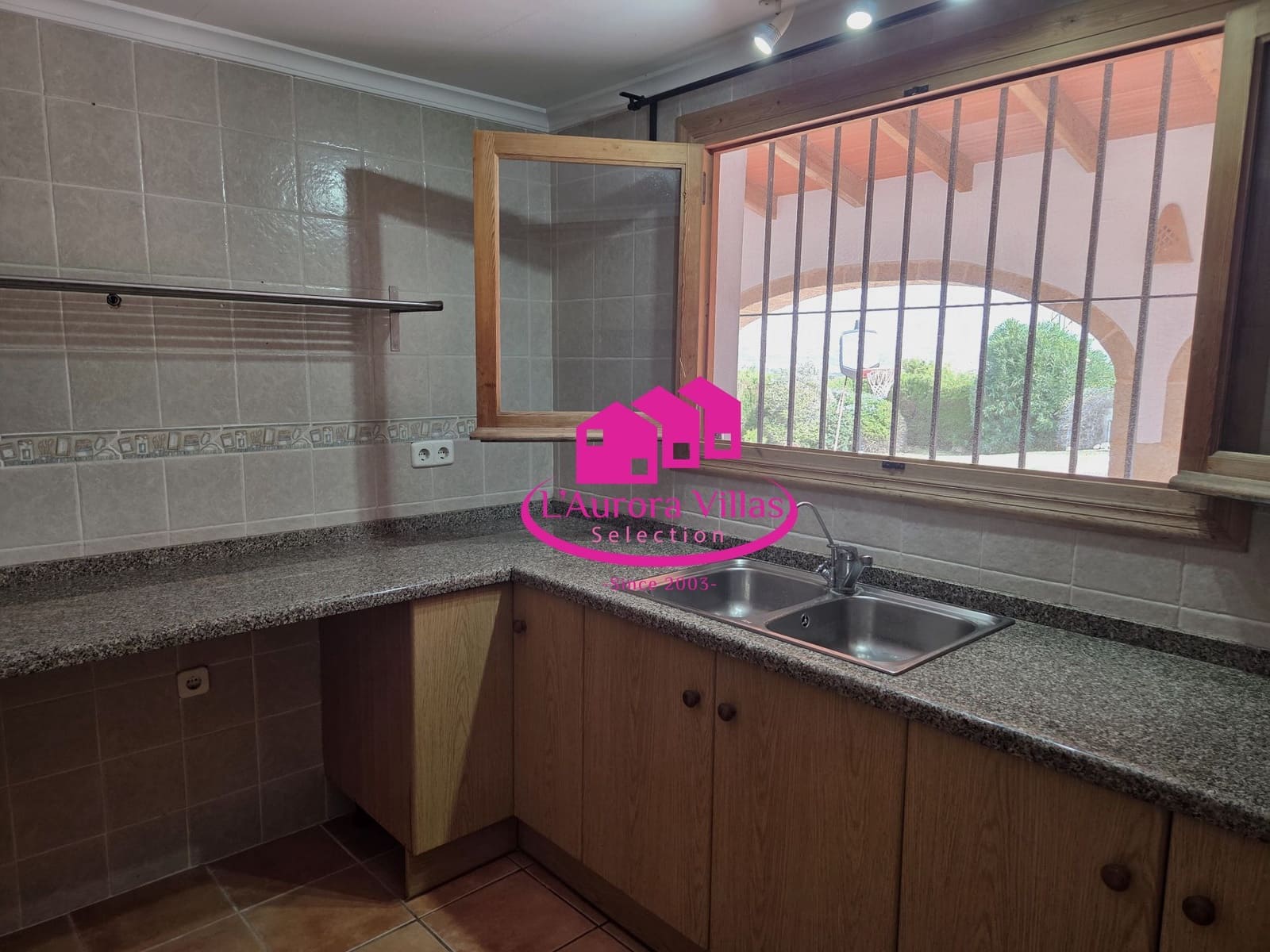 5 sovrum Villa till salu i Javea / Xabia med pool garage - 695 000 € (Ref: 9814530)