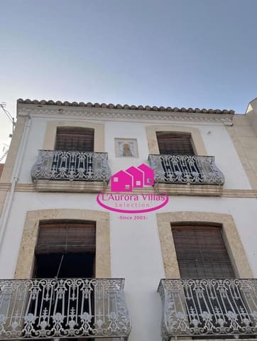 8 bedroom Townhouse for sale in Gata de Gorgos - € 339,000 (Ref: 9814537)