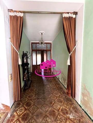 8 bedroom Townhouse for sale in Gata de Gorgos - € 339,000 (Ref: 9814537)