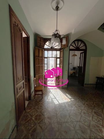 8 bedroom Townhouse for sale in Gata de Gorgos - € 339,000 (Ref: 9814537)
