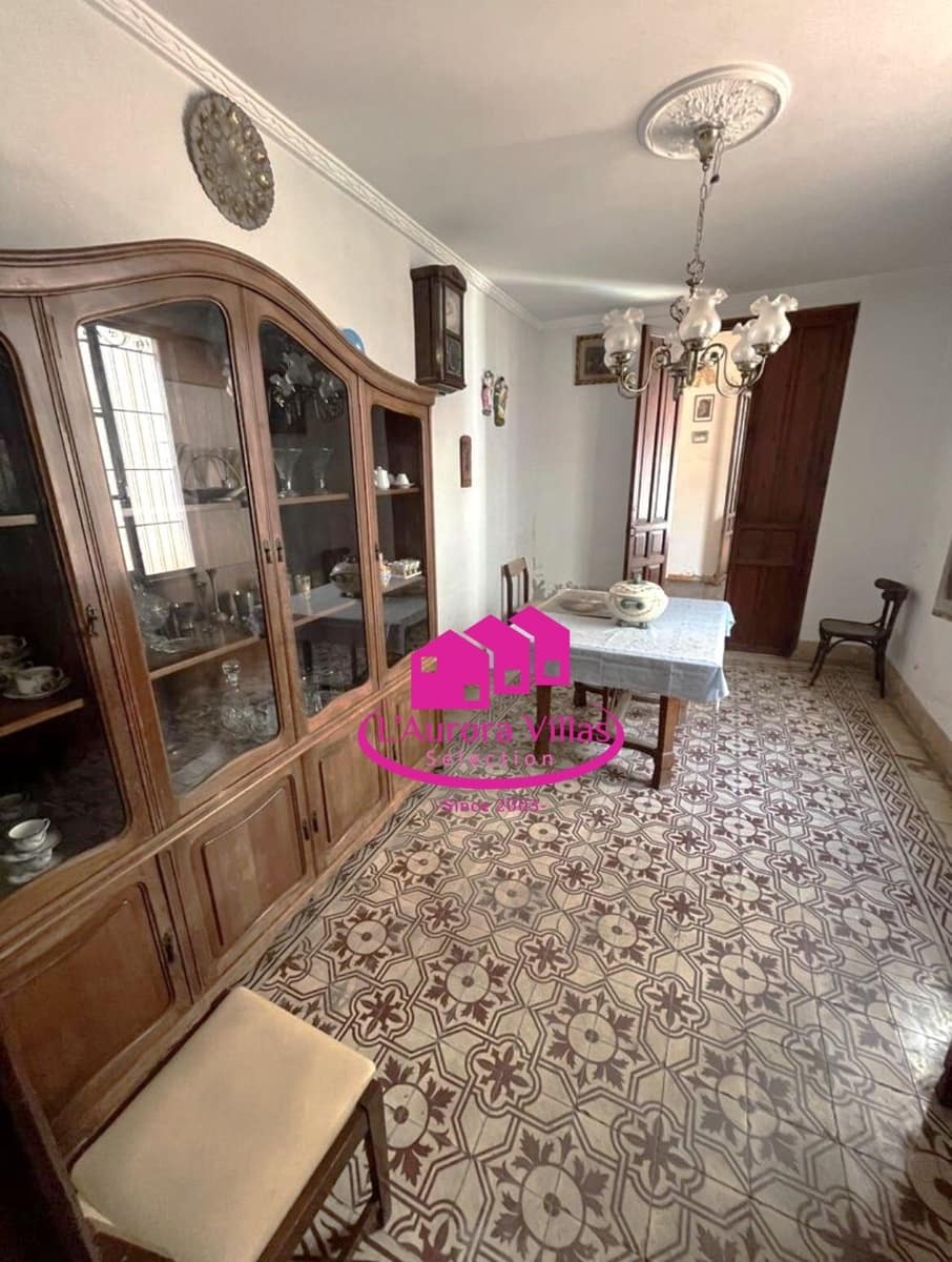 8 bedroom Townhouse for sale in Gata de Gorgos - € 339,000 (Ref: 9814537)