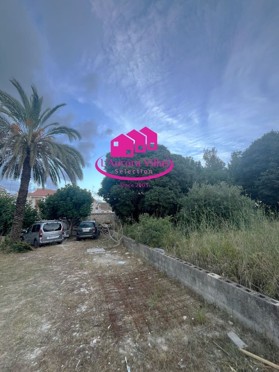 8 bedroom Townhouse for sale in Gata de Gorgos - € 339,000 (Ref: 9814537)